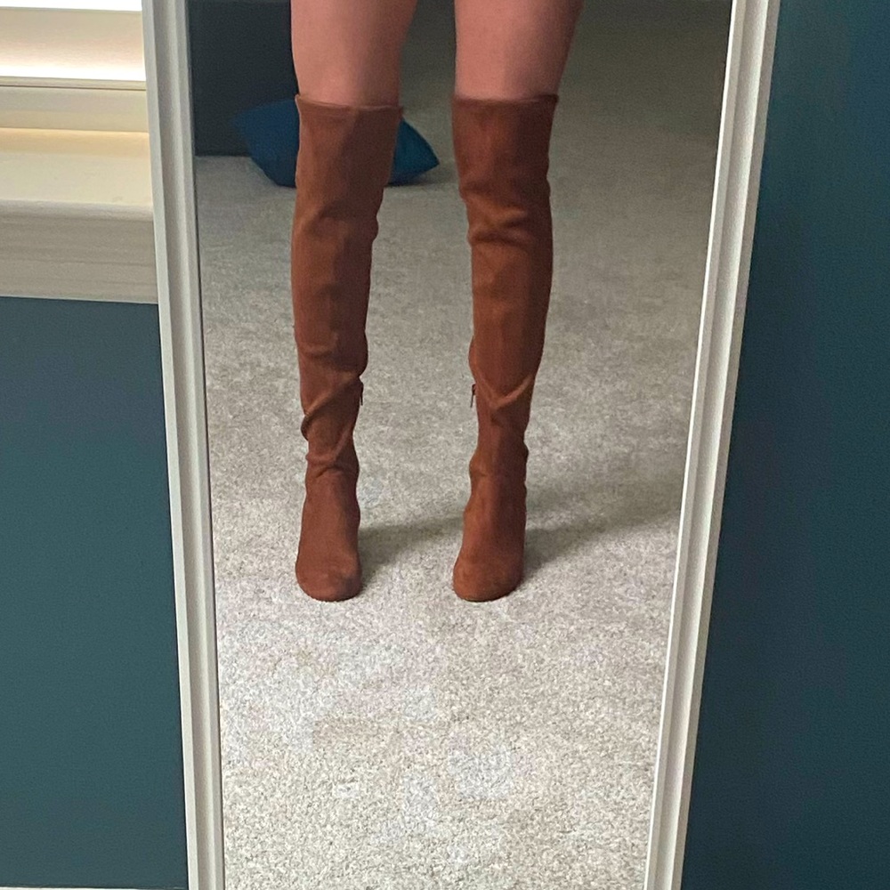 Practically new Gianni Bini “Curry Tan Trillia” knee high boots
